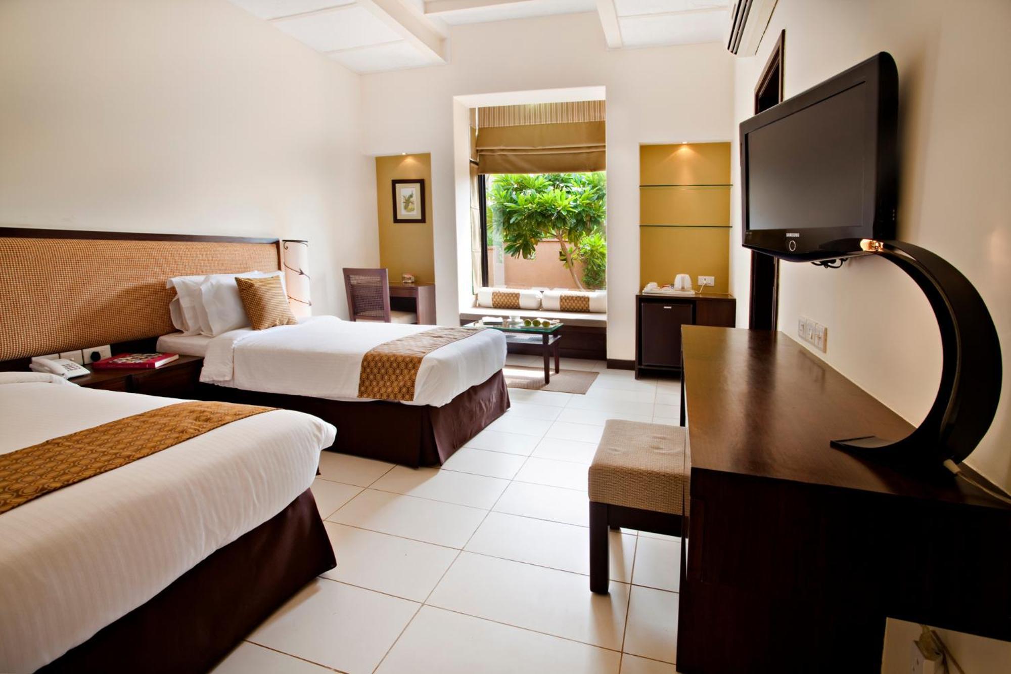 Lemon Tree Hotel, Tarudhan Valley, Manesar Gurgáon Kültér fotó