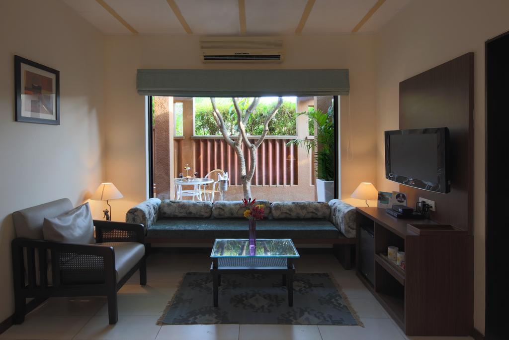 Lemon Tree Hotel, Tarudhan Valley, Manesar Gurgáon Kültér fotó