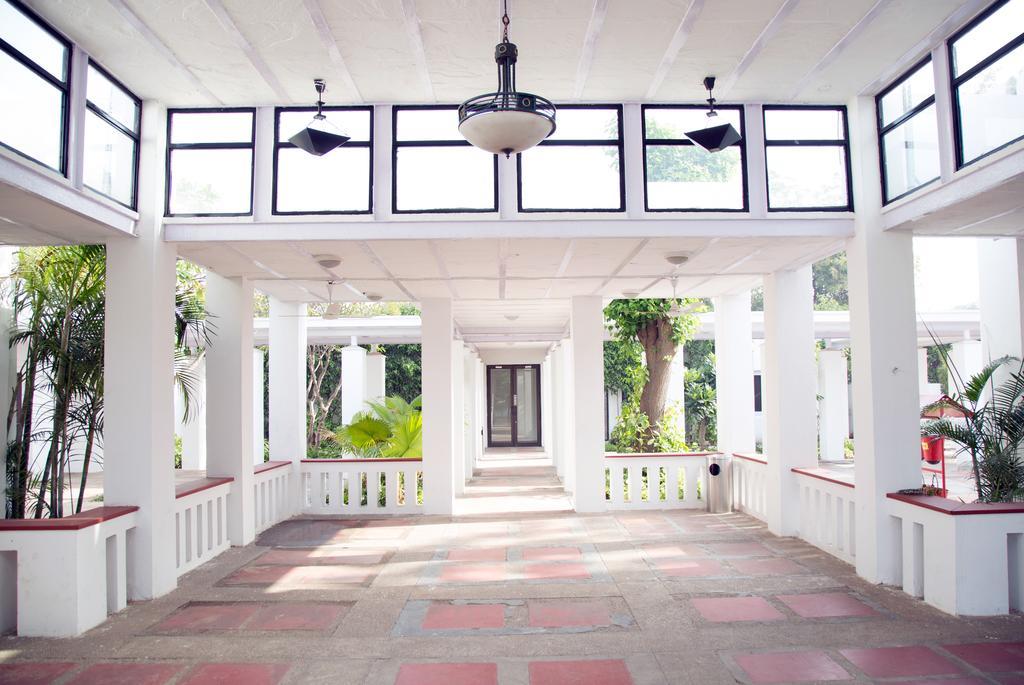 Lemon Tree Hotel, Tarudhan Valley, Manesar Gurgáon Kültér fotó