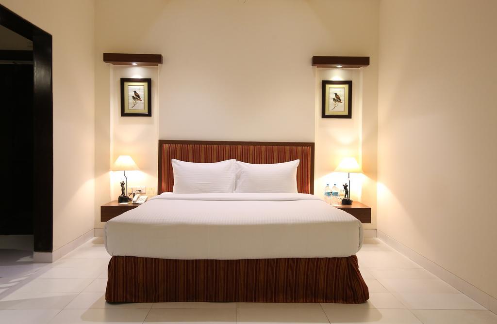 Lemon Tree Hotel, Tarudhan Valley, Manesar Gurgáon Kültér fotó