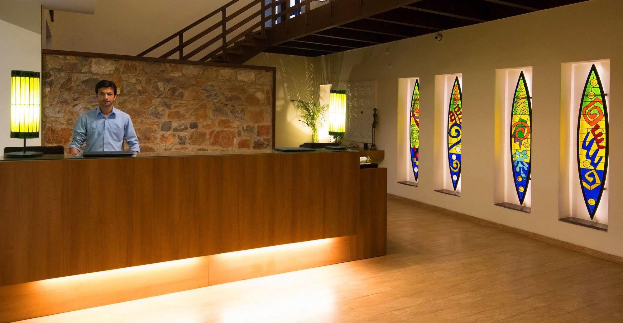 Lemon Tree Hotel, Tarudhan Valley, Manesar Gurgáon Kültér fotó
