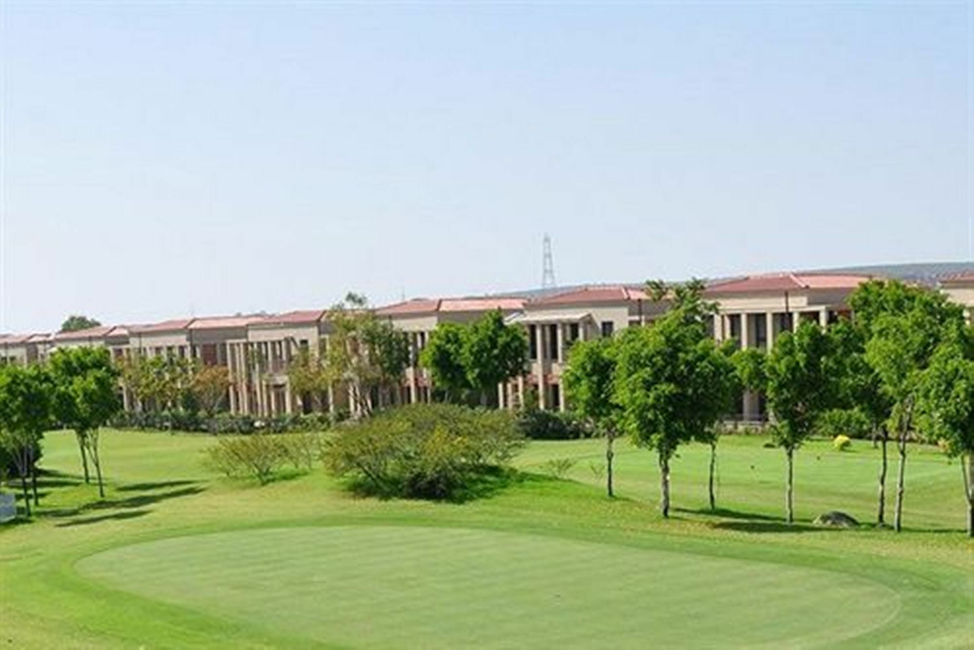 Lemon Tree Hotel, Tarudhan Valley, Manesar Gurgáon Kültér fotó