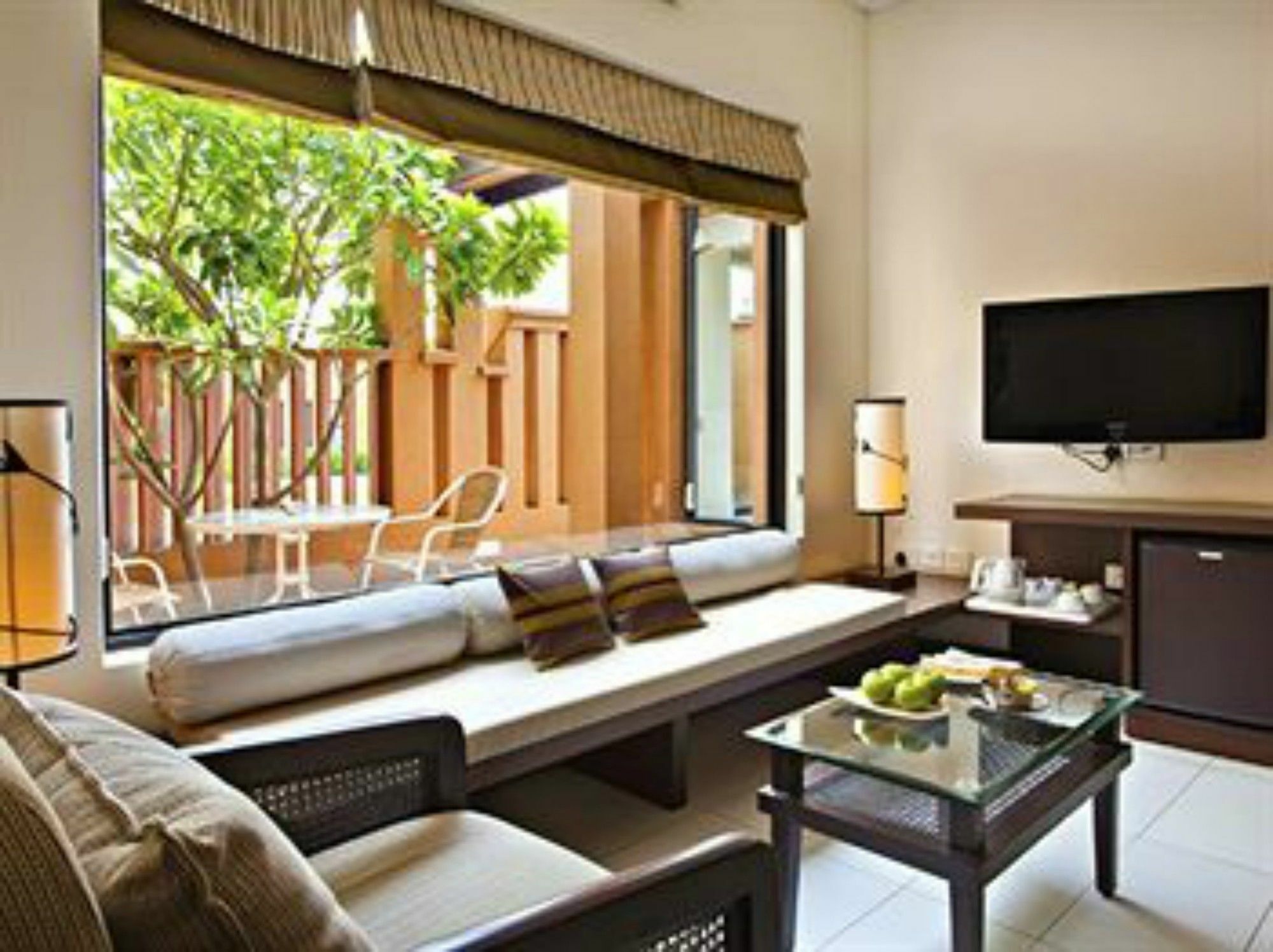 Lemon Tree Hotel, Tarudhan Valley, Manesar Gurgáon Kültér fotó